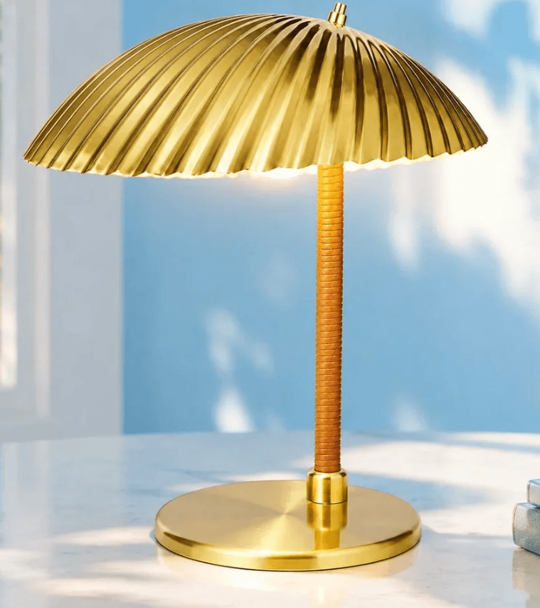 Elaraen Modern Fluted Scallop Shell Metal Table Lamp, Elaraen Modern Fluted Scallop Shell Metal Table Lamp, operation03