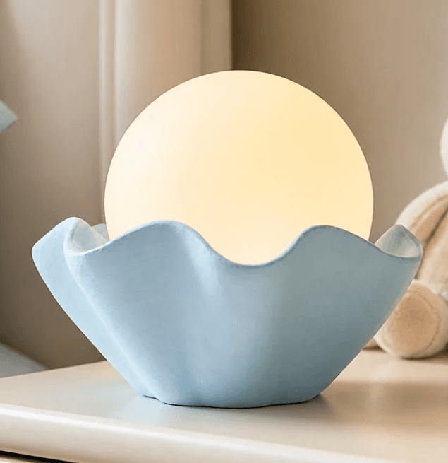 Zaren Modern Wavy Shell Ceramic Table Light, Zaren Modern Wavy Shell Ceramic Table Light, operation03